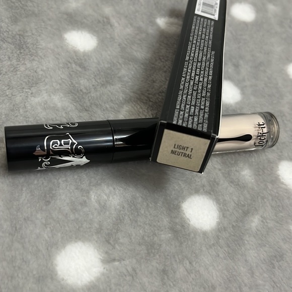 KVD Beauty Lock it Concealer Crème ( LIGHT 1 Natural ) - Picture 6 of 6